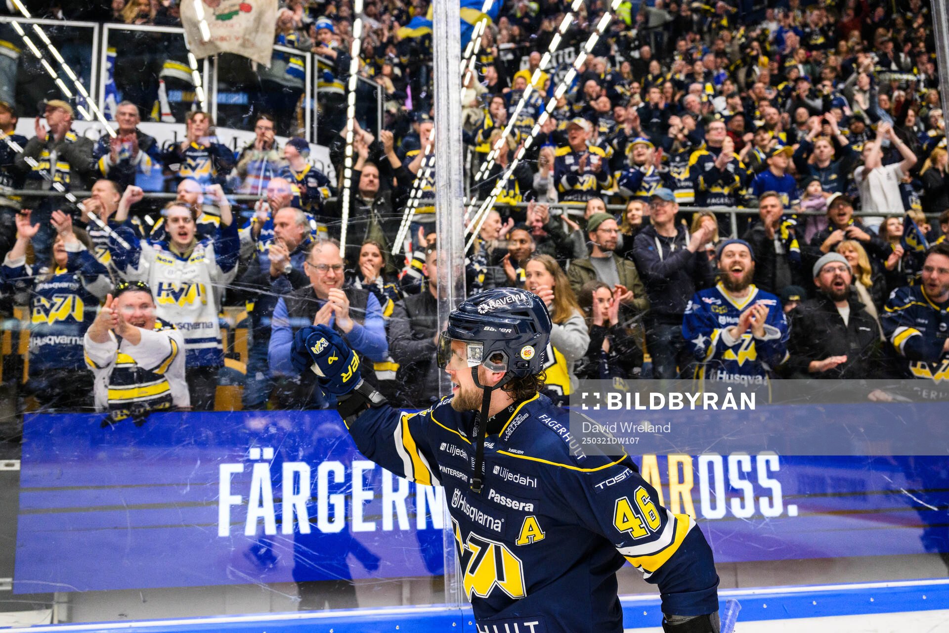 HV71s Joona Luoto jublar match fyra i kvalet till SHL