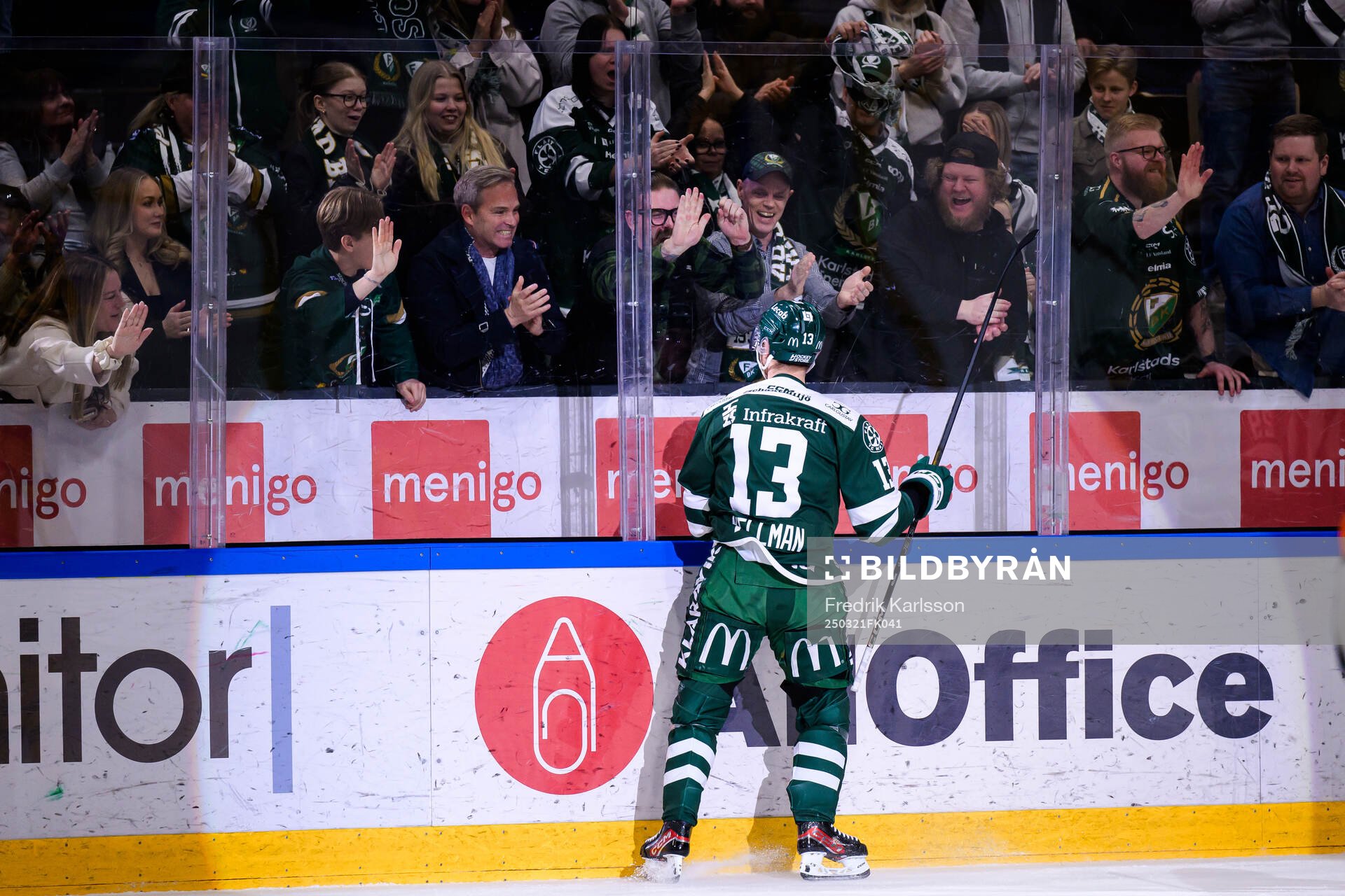 Färjestads Joel Kellman jublar