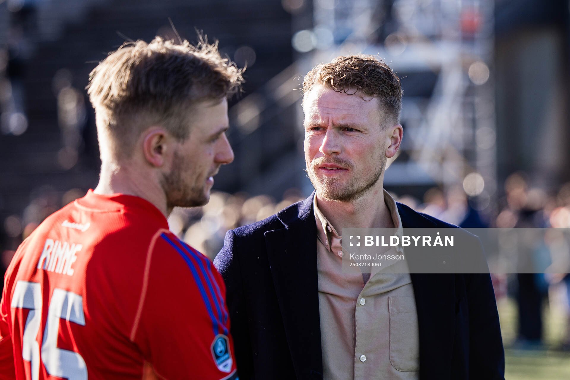 Oscar Hiljemark och Djurgårdens målvakt Jacob Rinne