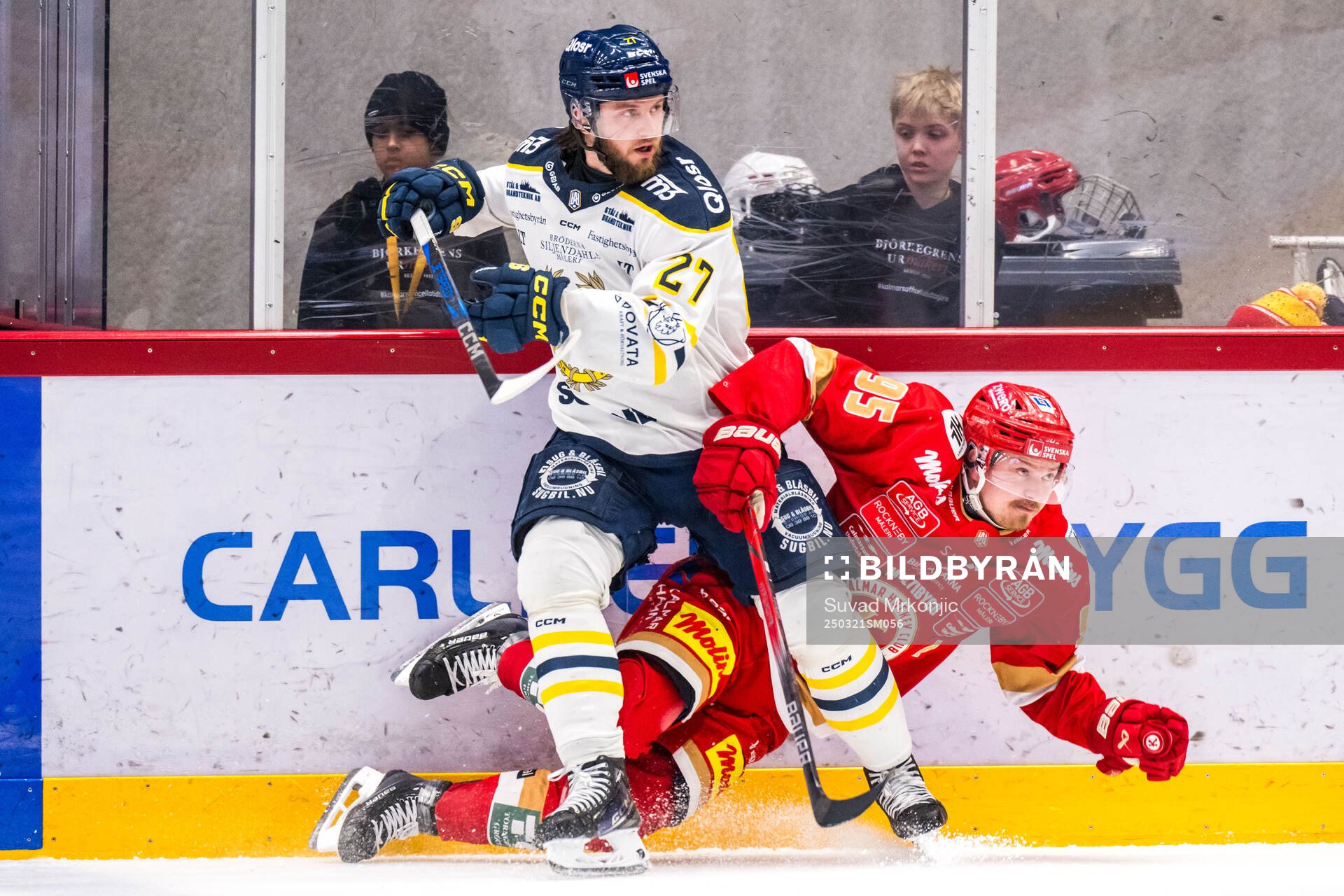 Södertäljes Daniel Norbe och Kalmars Teemu Väyrynen