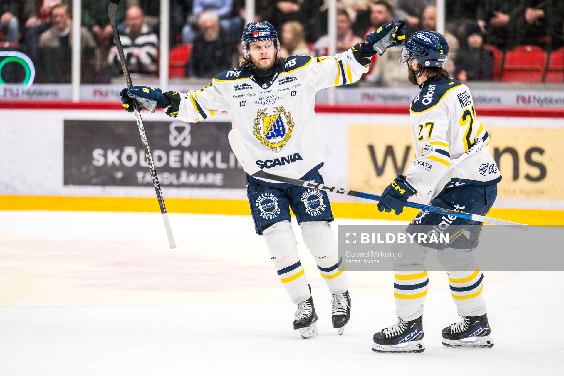 Södertäljes Nicolai Meyer jublar