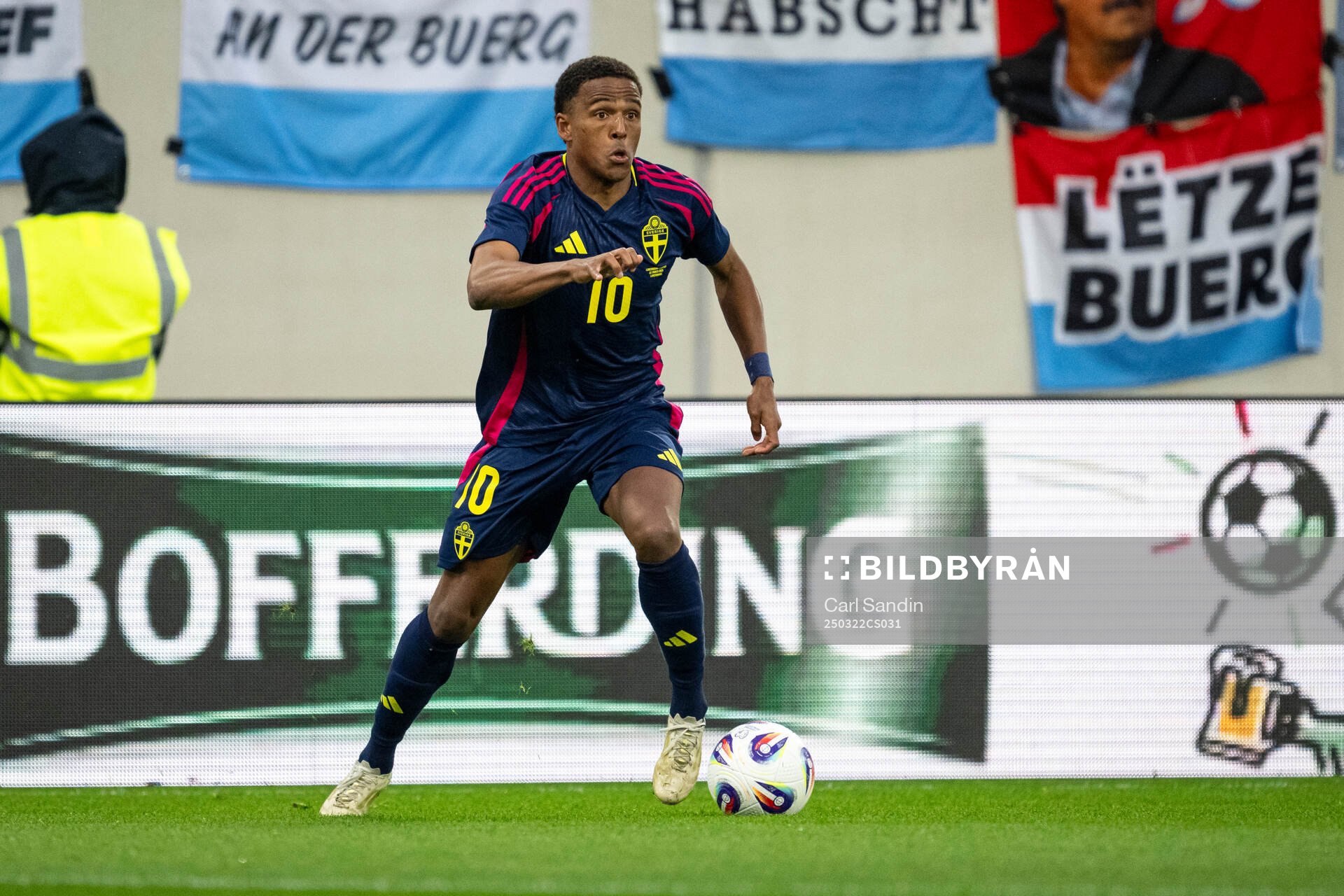 Niclas Eliasson of Sweden