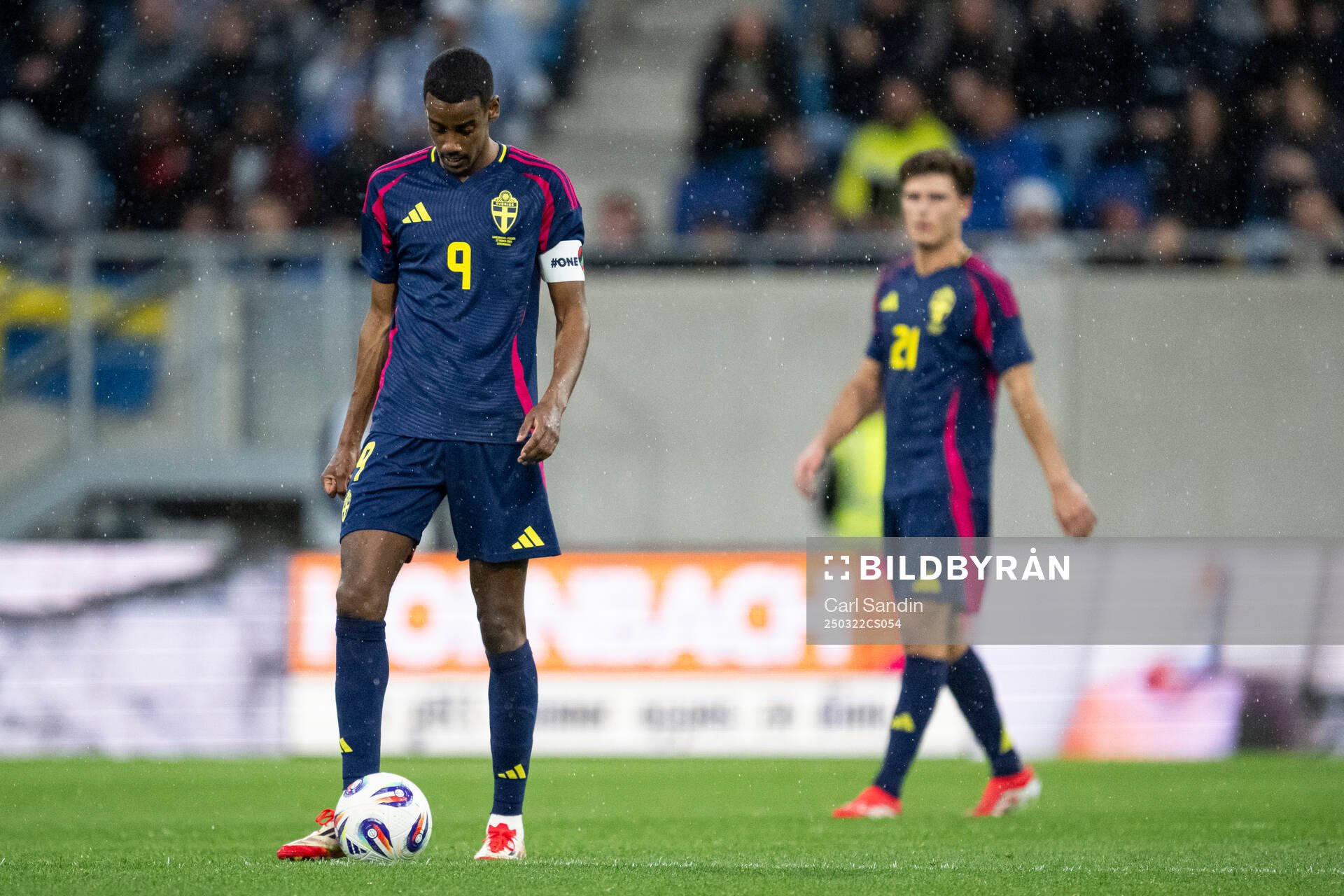 Alexander Isak of Sweden looks dejected