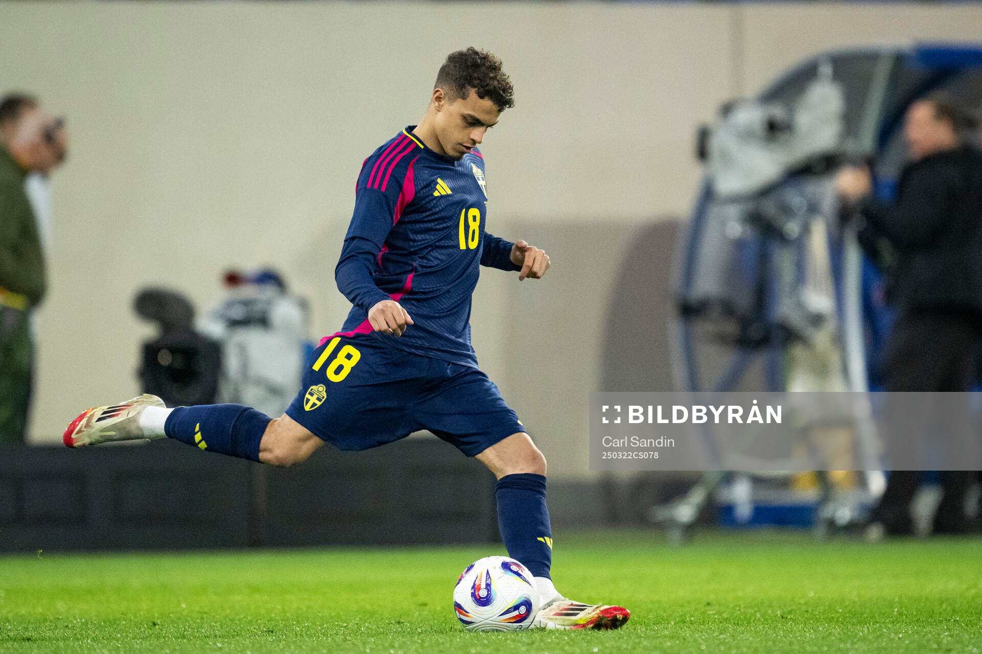 Yasin Ayari of Sweden