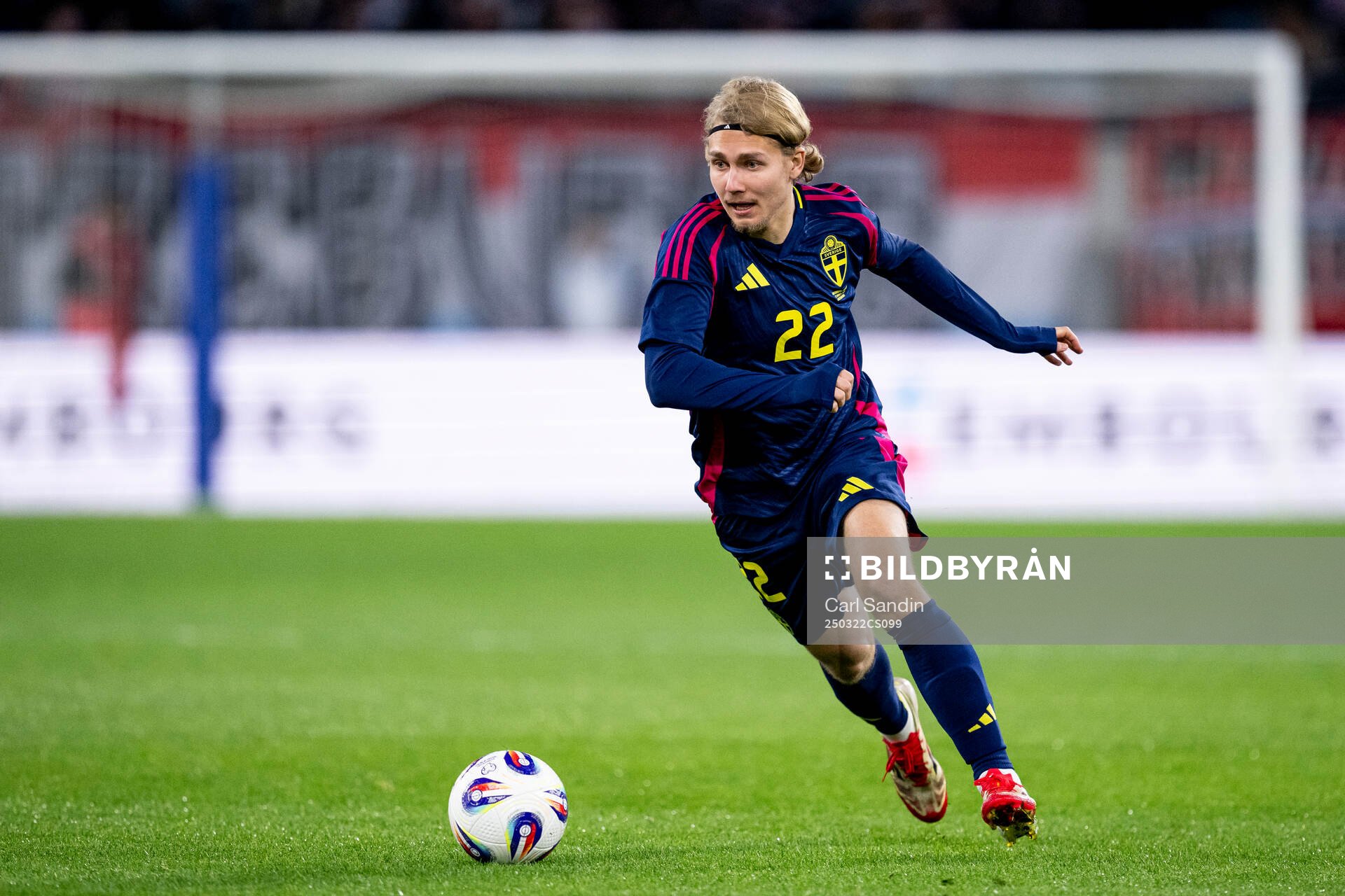 Sebastian Nanasi of Sweden