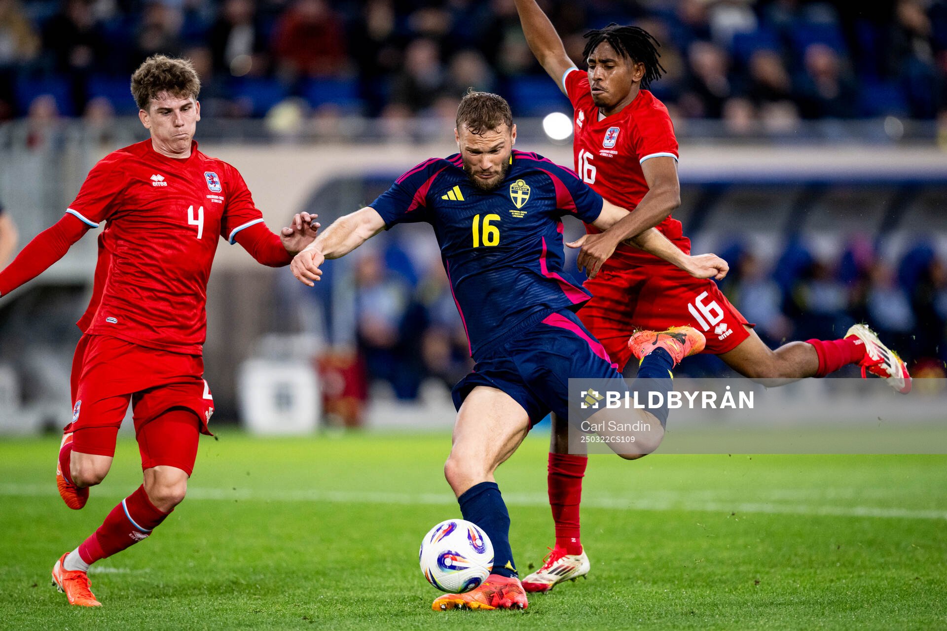 Florian Bohnert and Leandro Barreiro of Luxembourg and