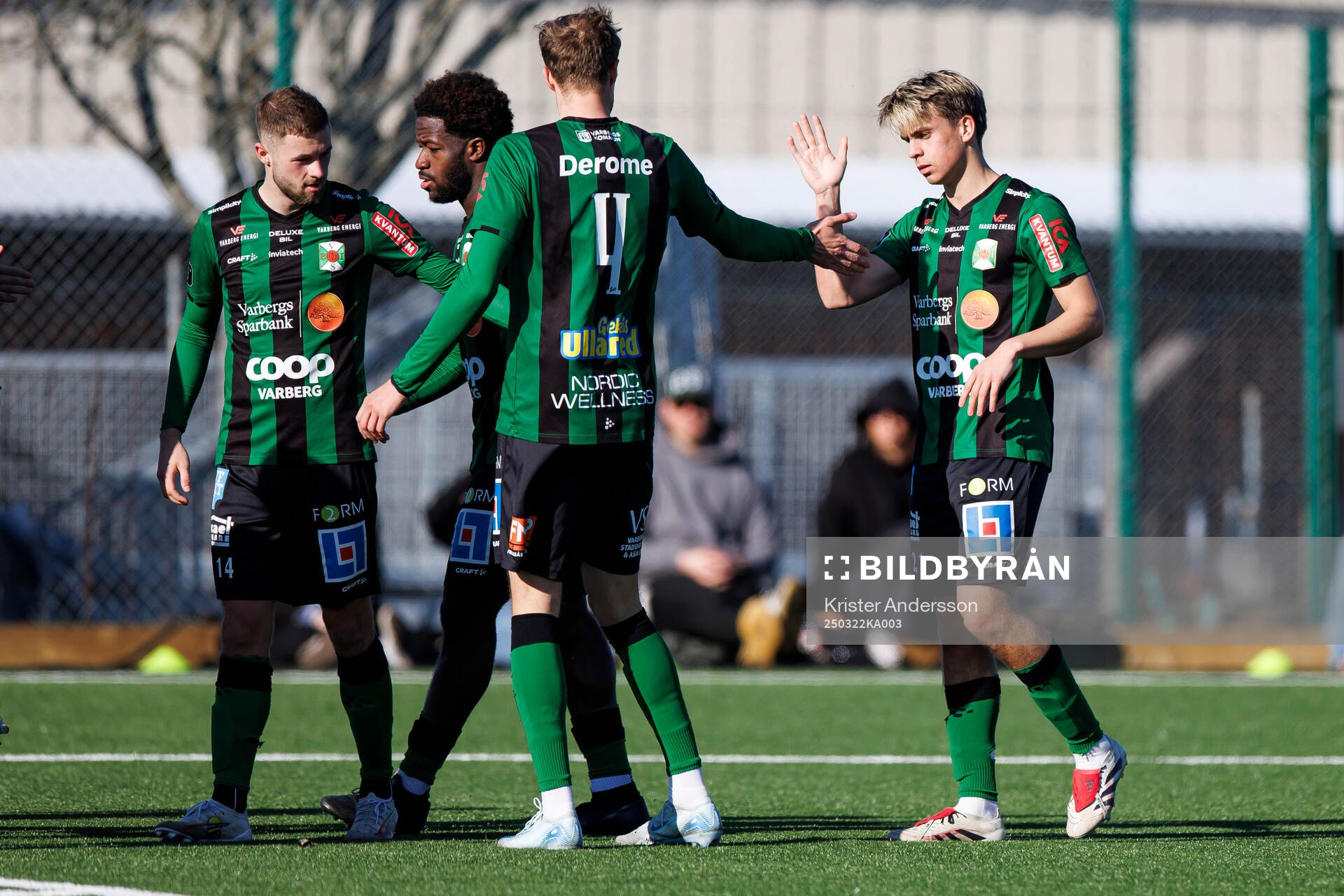 Varbergs Isak Vidjeskog jublar med Oliver Alfonsi, Kevin