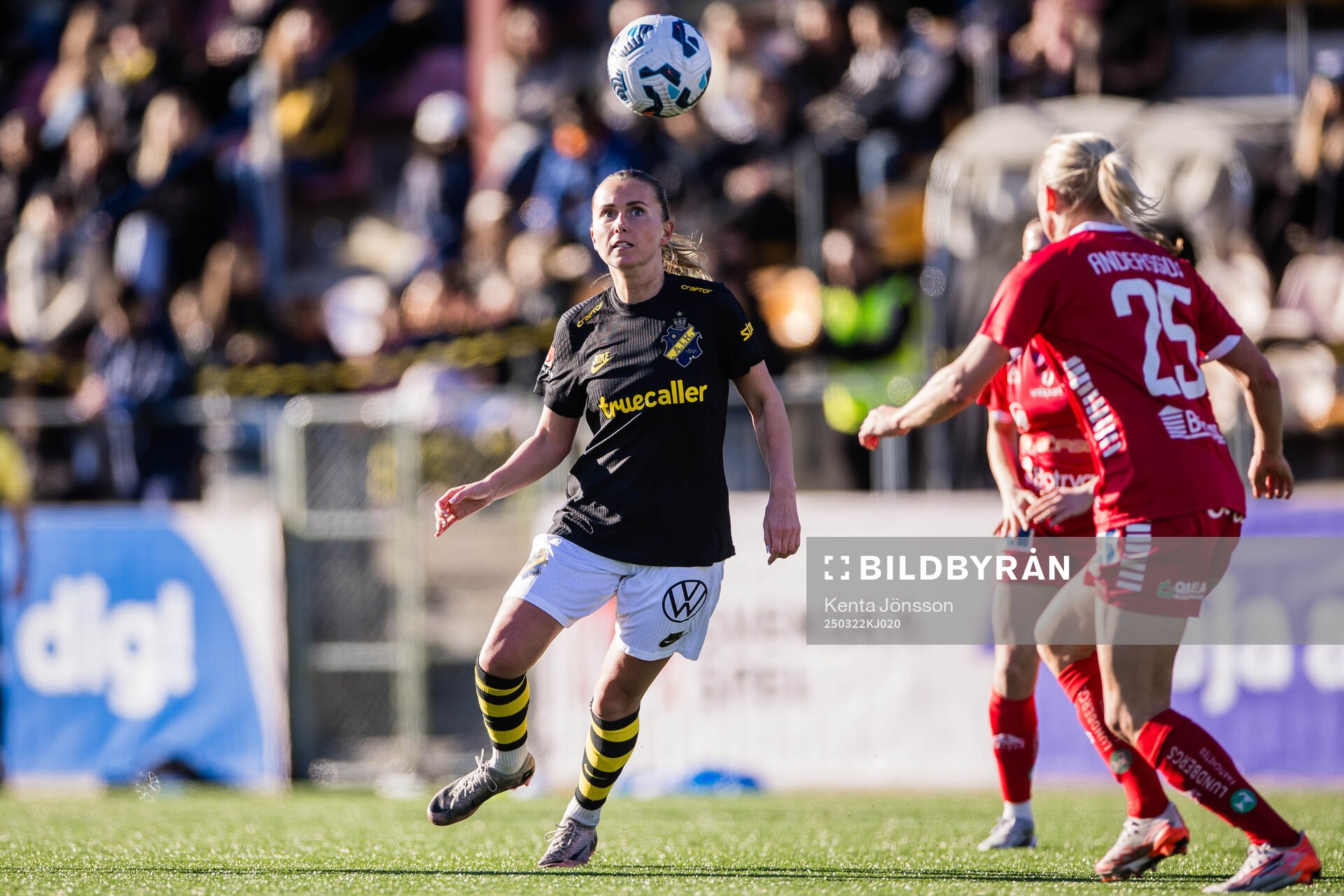 AIKs Adelisa Grabus och Linköpings Jonna Andersson