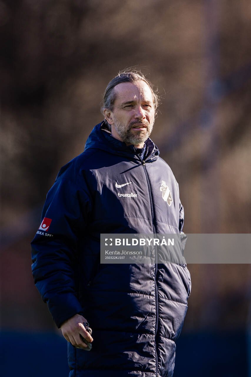 AIKs tränare Lukas Syberyjski