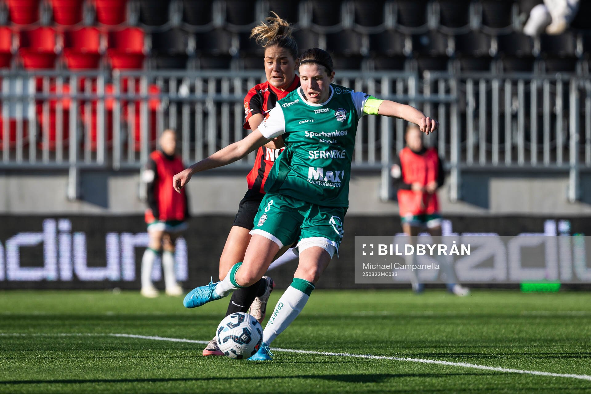 Brommapojkarnas Tuva Ölvestad och Alingsås Tove Lorén