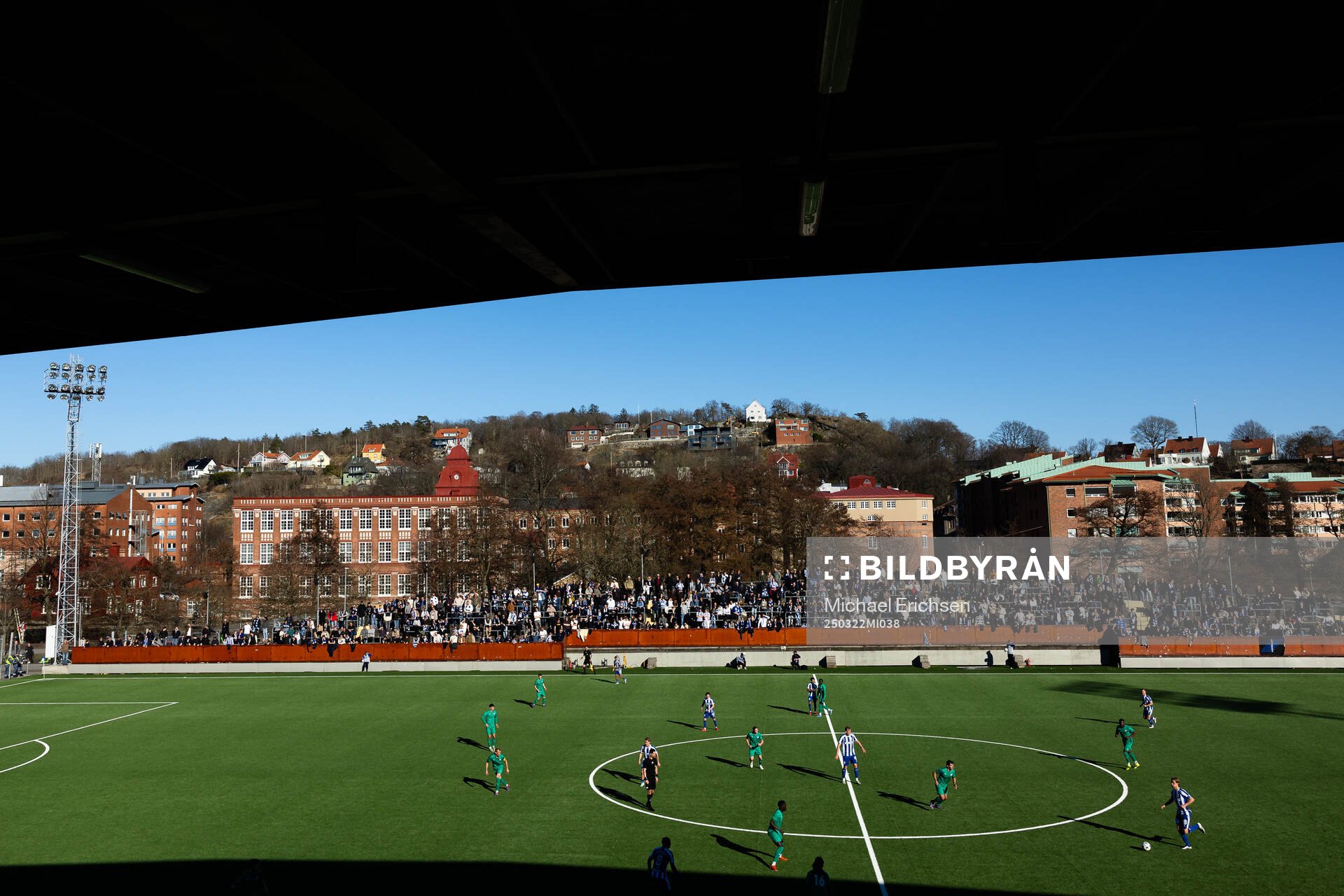 Vy över Valhalla IP under träningsmatchen i fotboll mellan IFK Göteborg och IFK Mariehamn den 22 mars 2025 i Göteborg. 