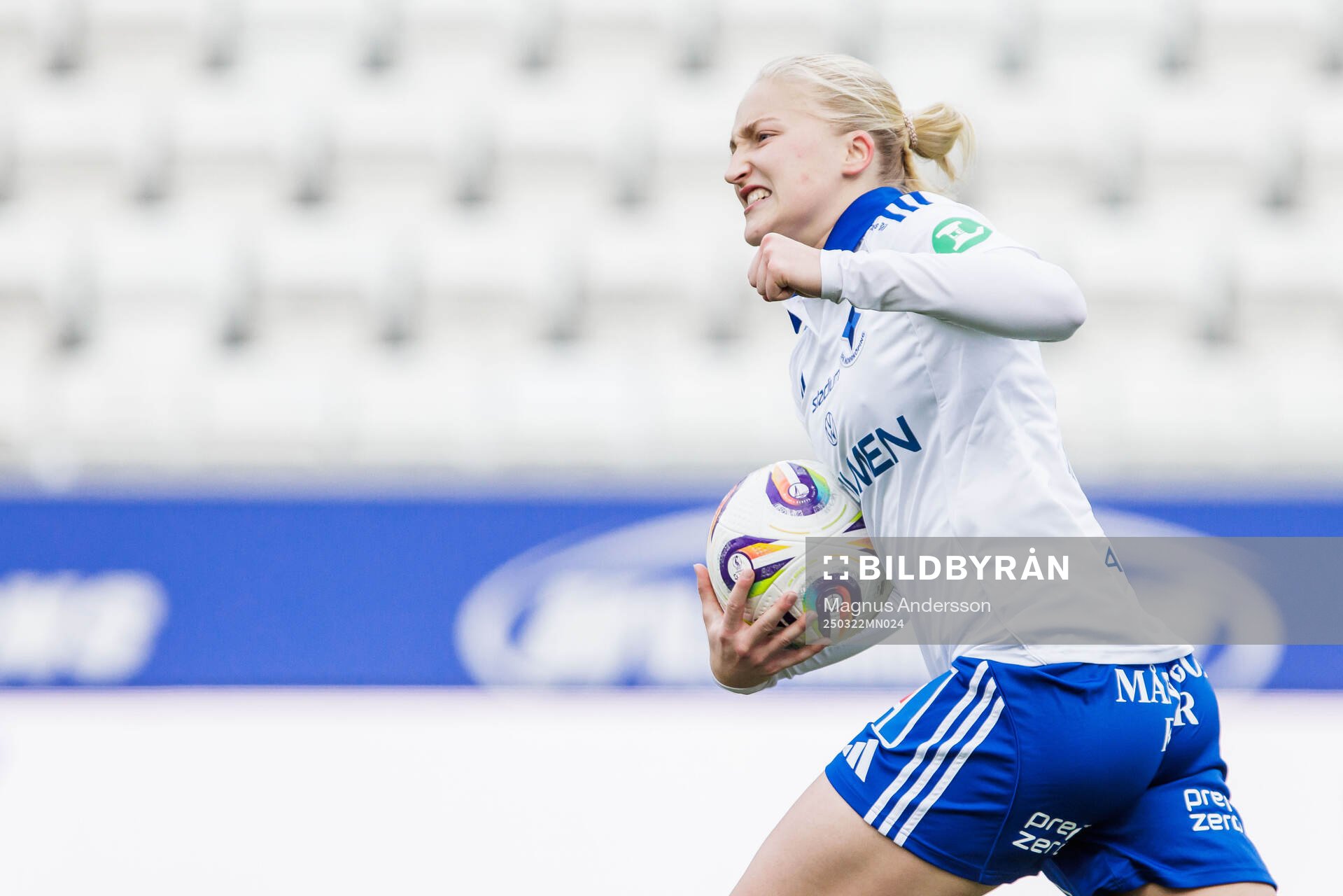 IFK Norrköpings Wilma Leidhammar jublar efter 1-1 under fotbollsmatchen i Damallsvenskan mellan IFK Norrköping och Vittsjö den 22 mars 2025 i Norrköping.