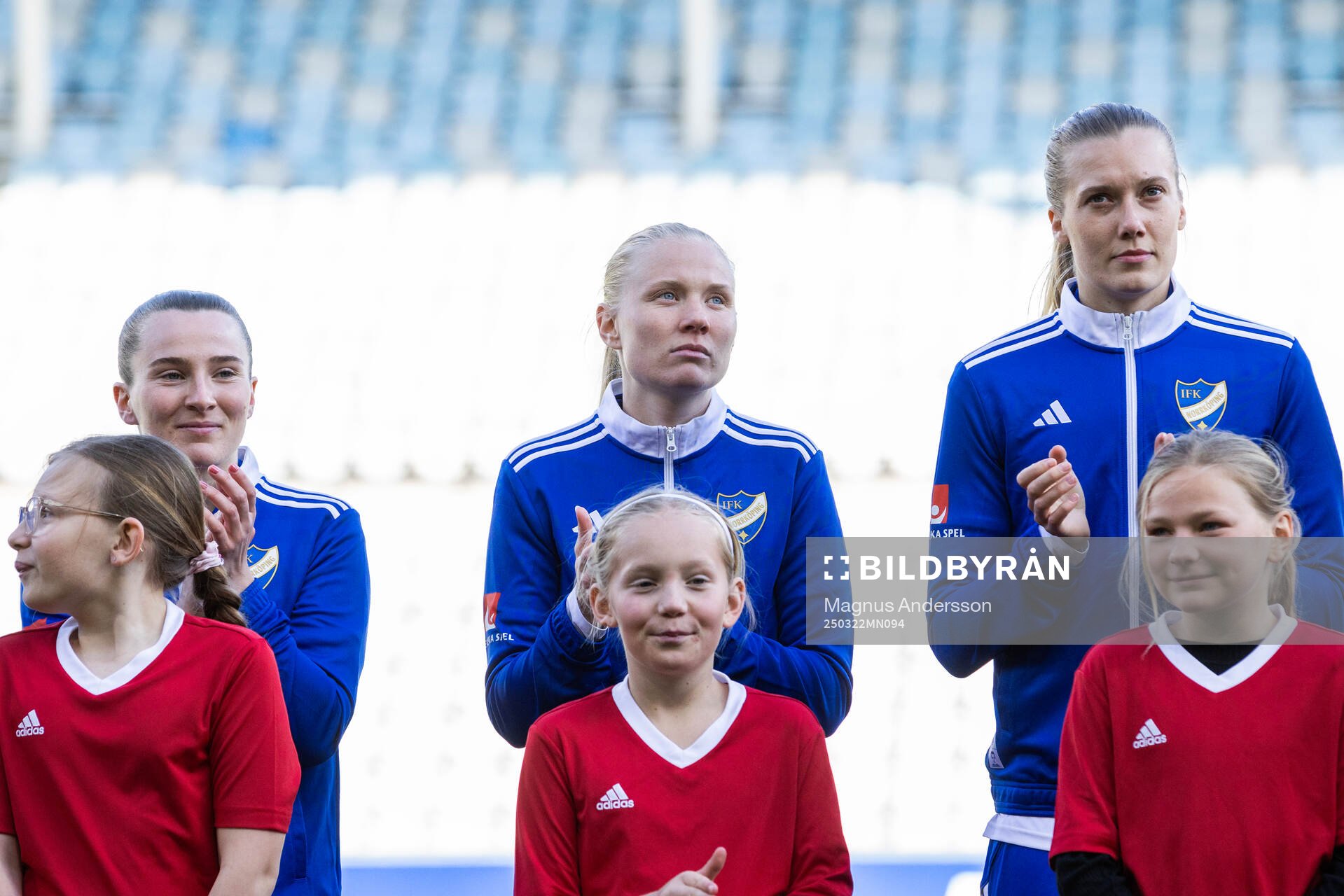IFK Norrköpings Carrie Jones, Elin Rombing och Ebba