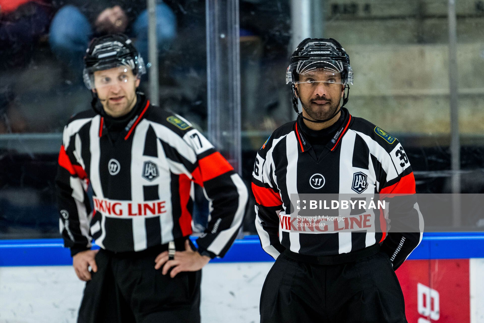 Domare Niklas Johansson och Domare Fredrik Rönnberg
