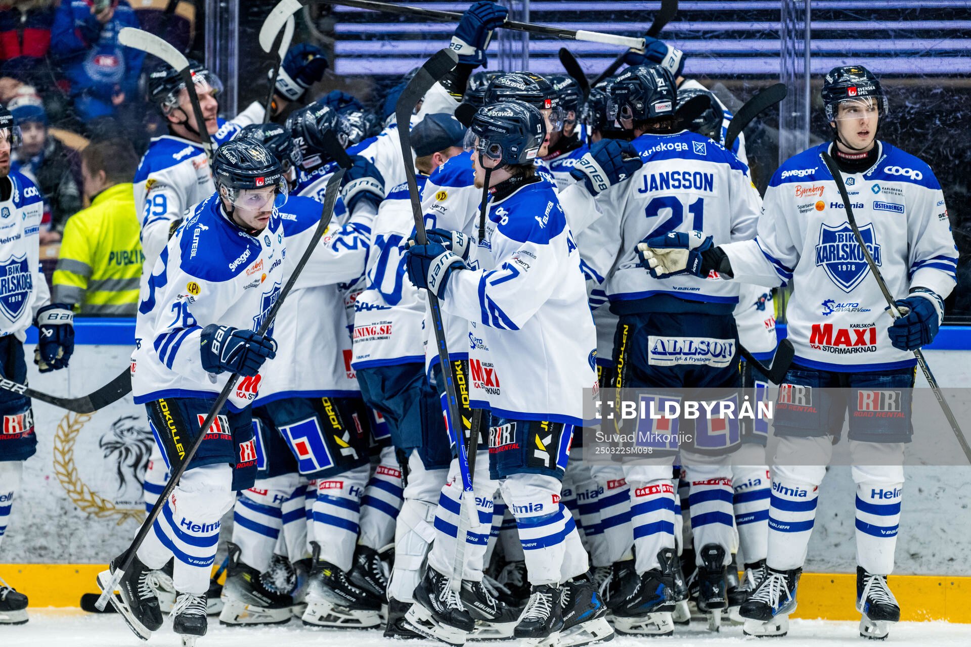 Karlskoga spelare jublar