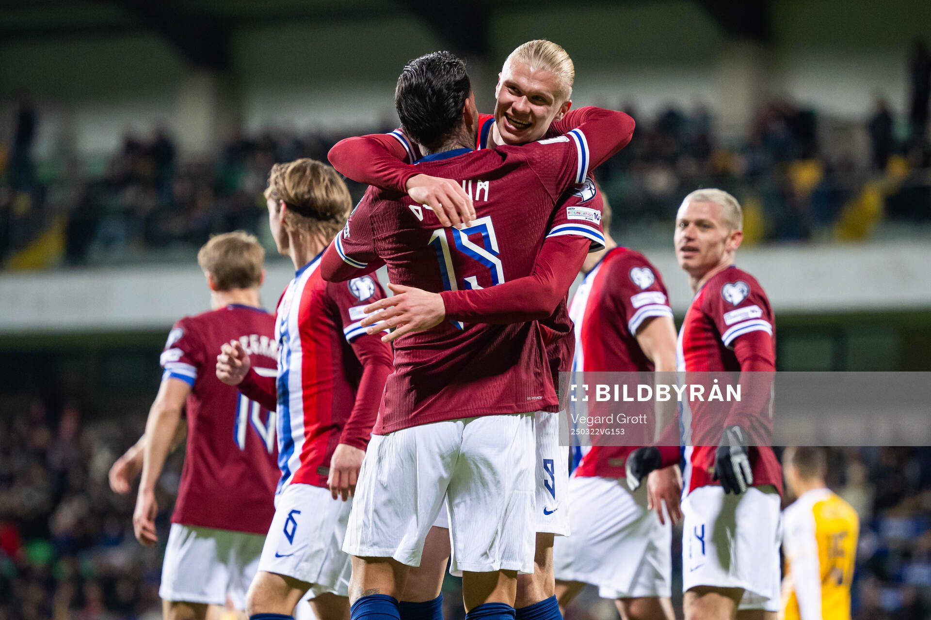 Aron Dønnum of Norway celebrates with teammate Erling