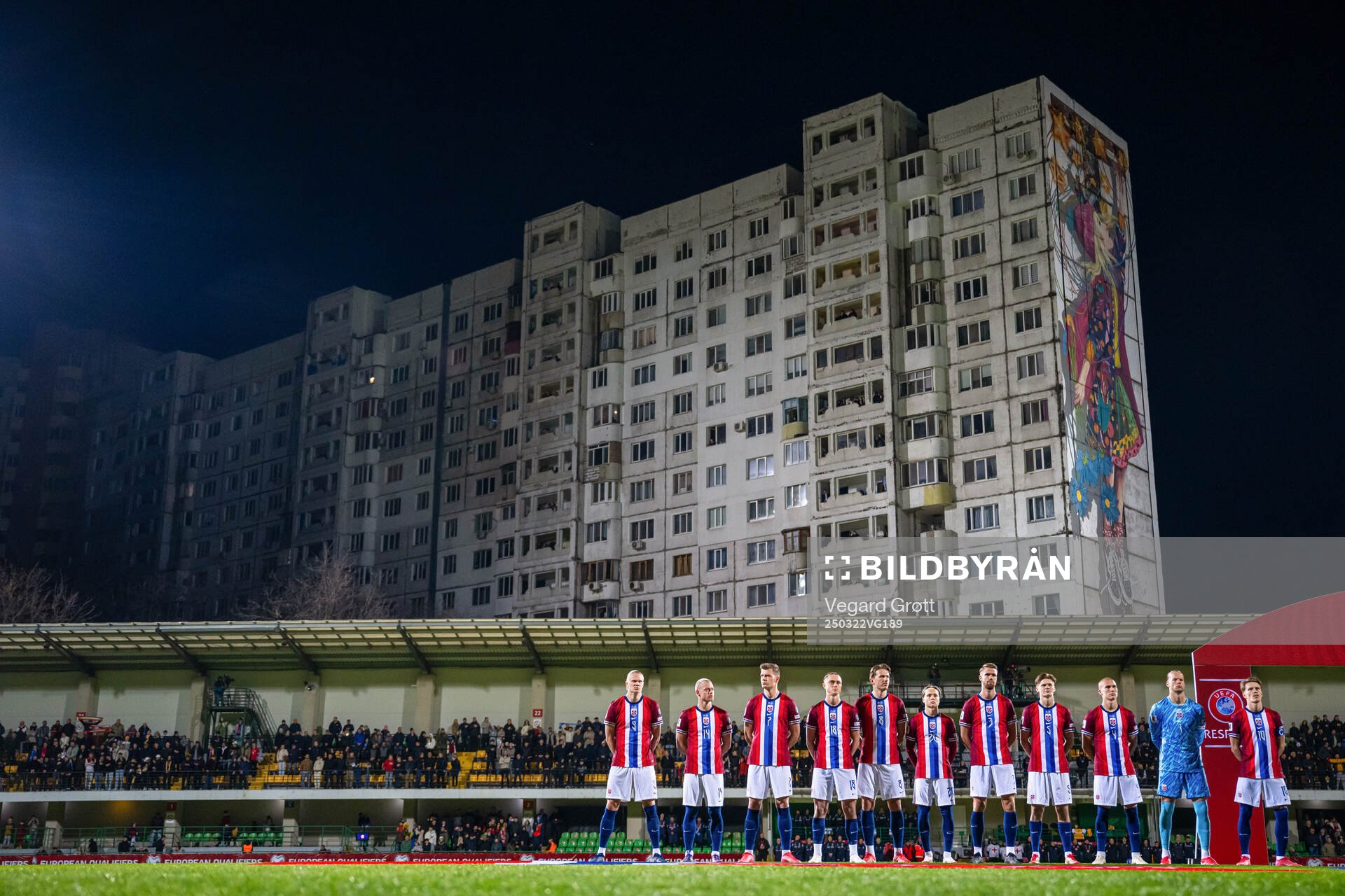 Players of Norway line up