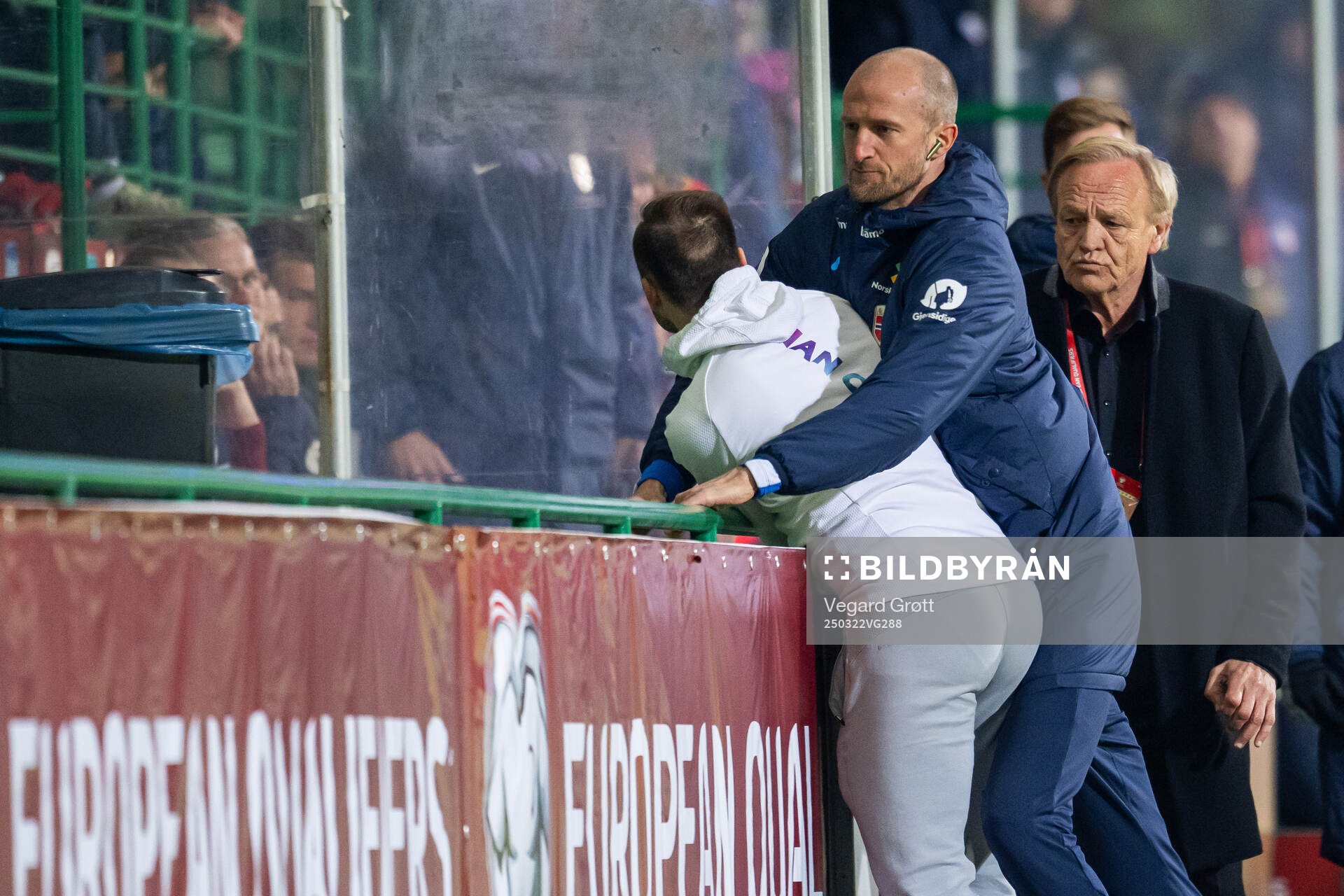 Brede Hangeland, player manager of Norway, and Geir