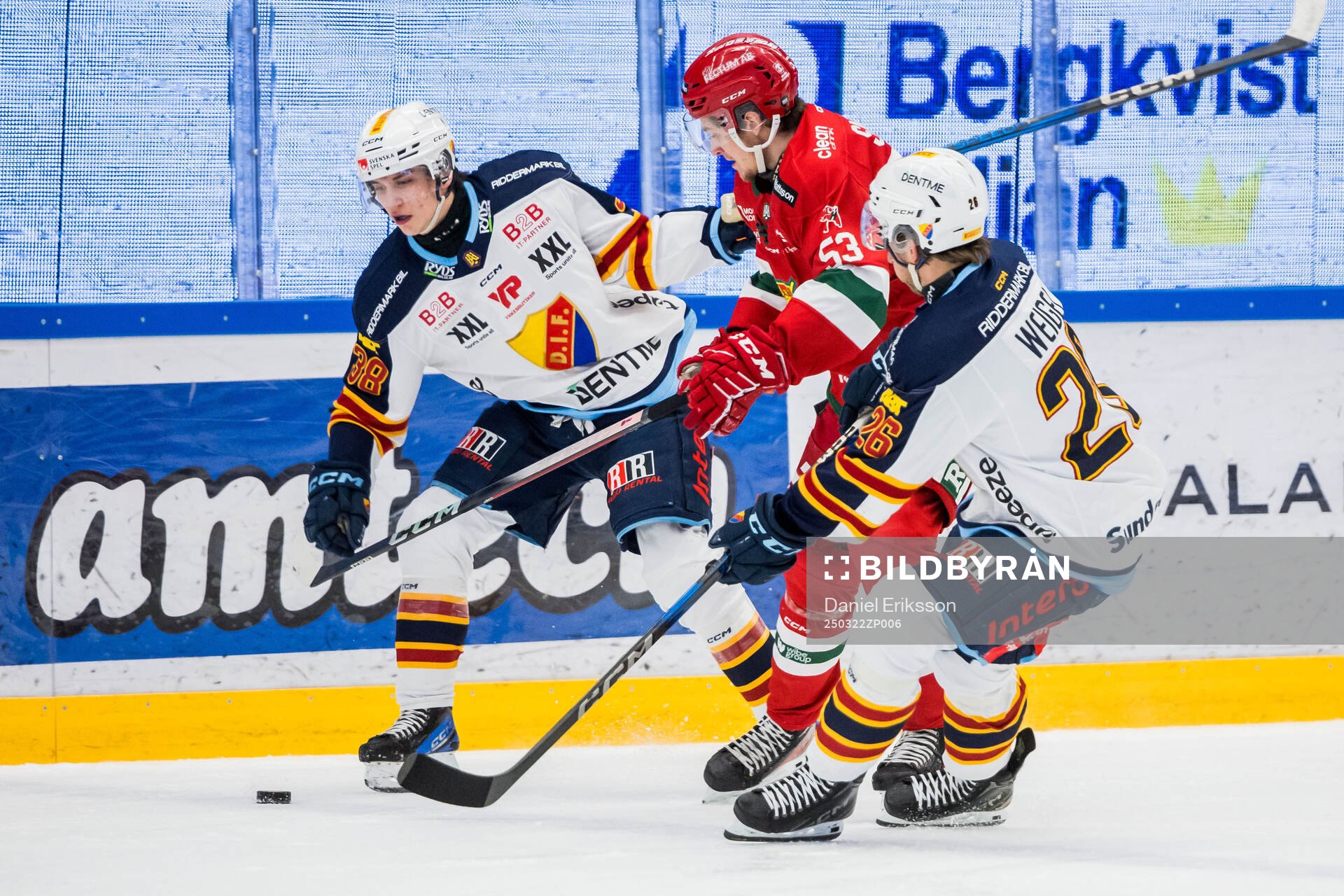 Djurgårdens Victor Eklund och Moras Lukas Smith