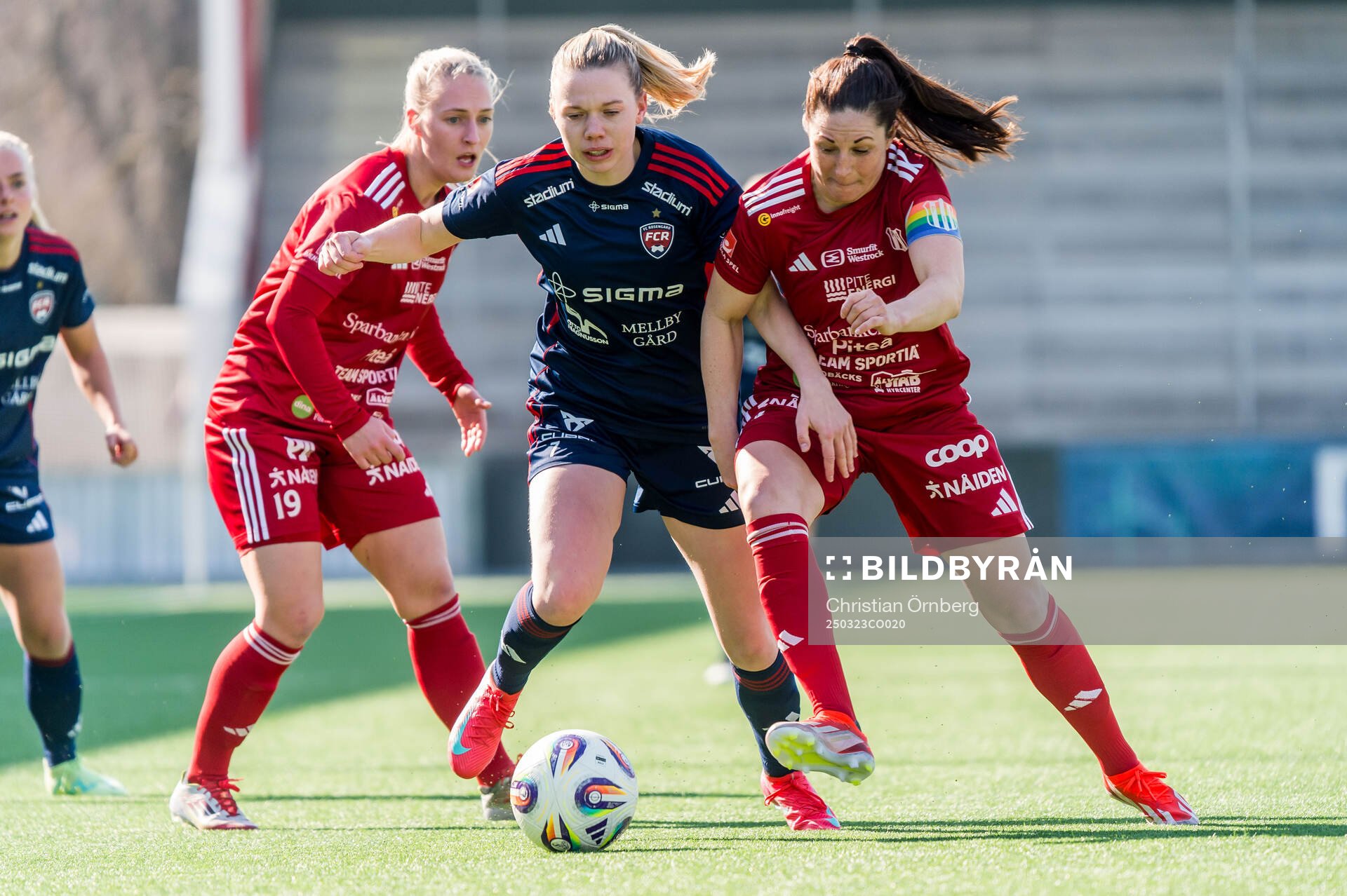 Rosengårds Bea Sprung och Piteås Josefin Johansson