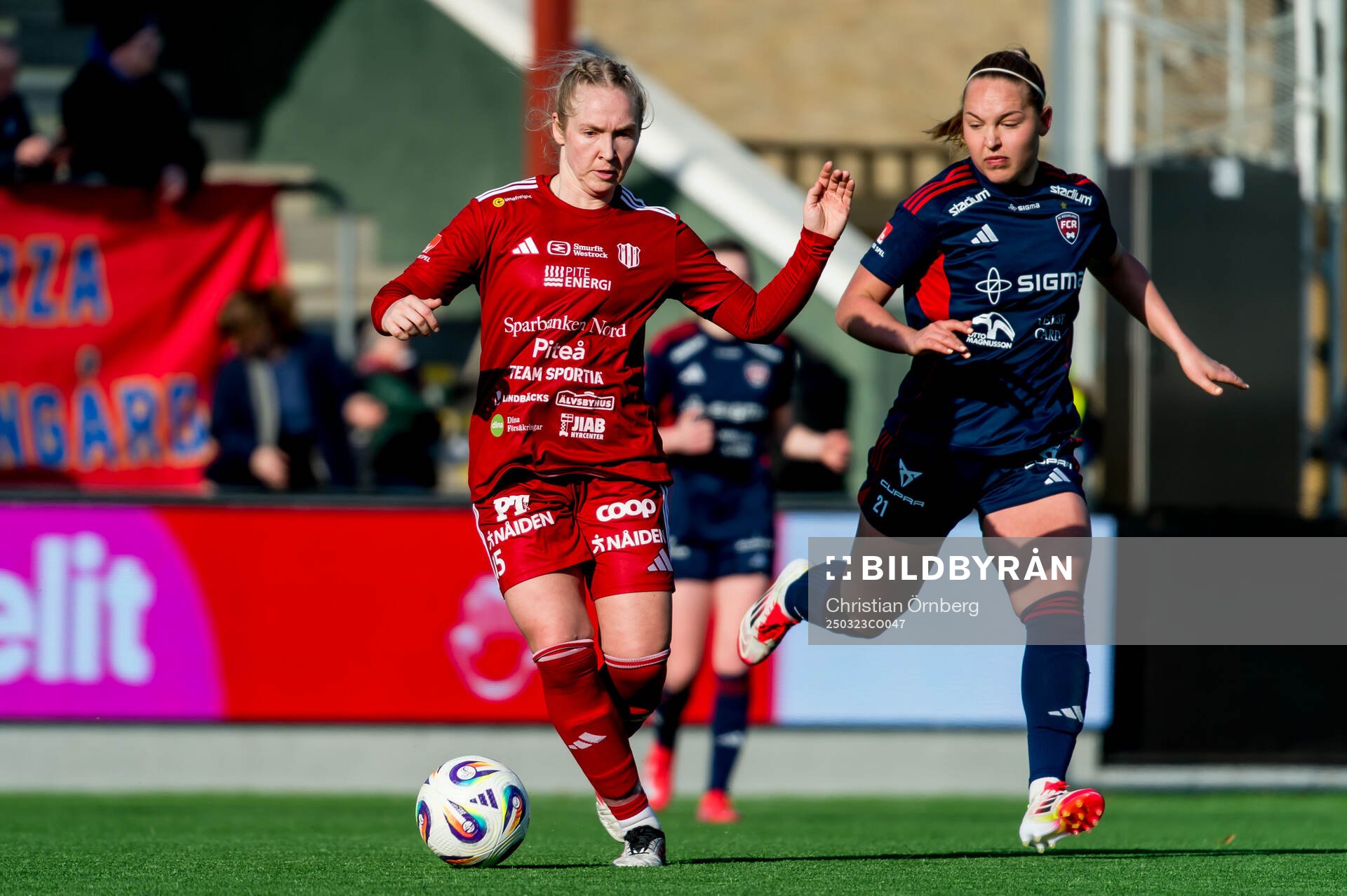 Piteås Maggy Henschler och Rosengårds Oona Sevenius