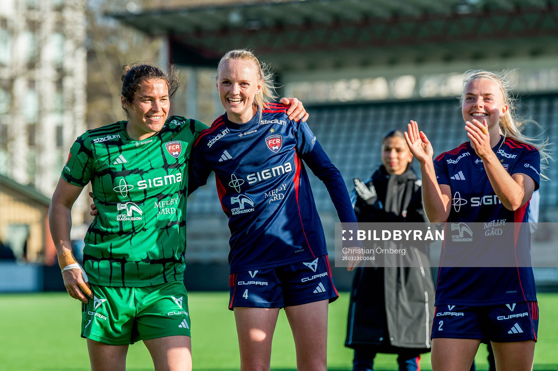 Rosengårds målvakt Eartha Cumings, Emma Pennsäter och