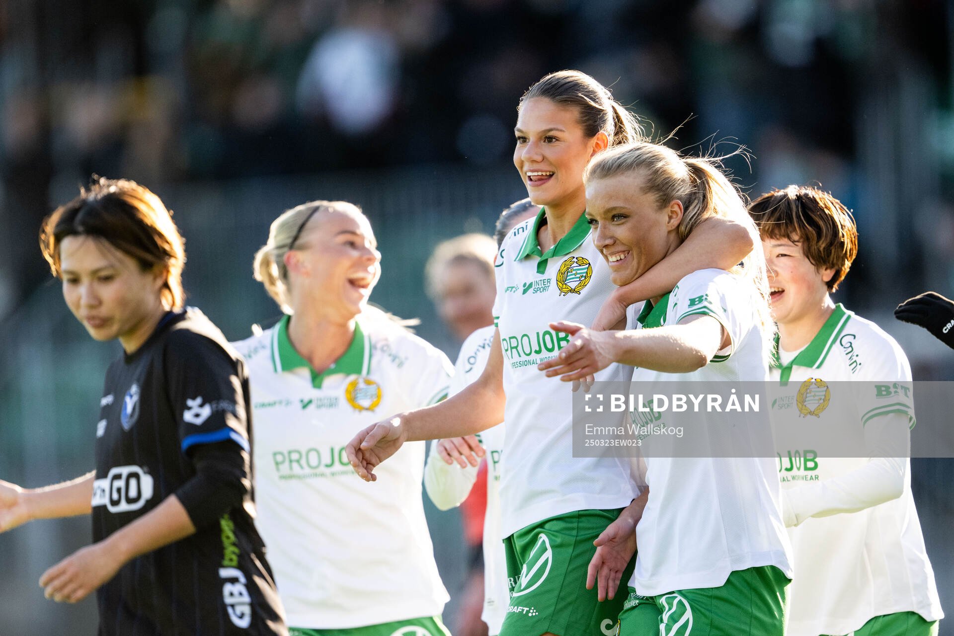 Hammarbys Smilla Holmberg jublar med Bella Andersson