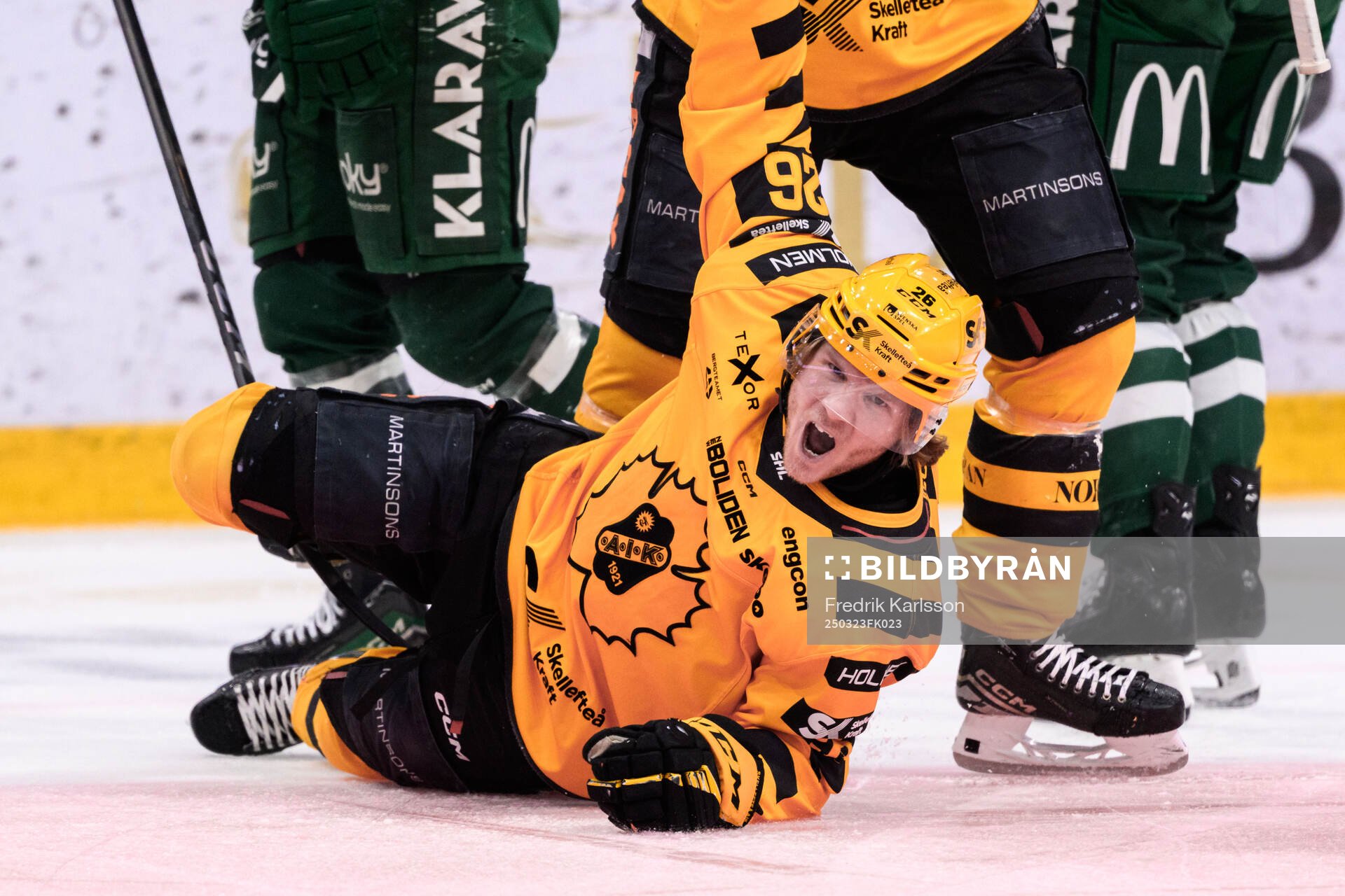 Skellefteås Anton Heikkinen jublar