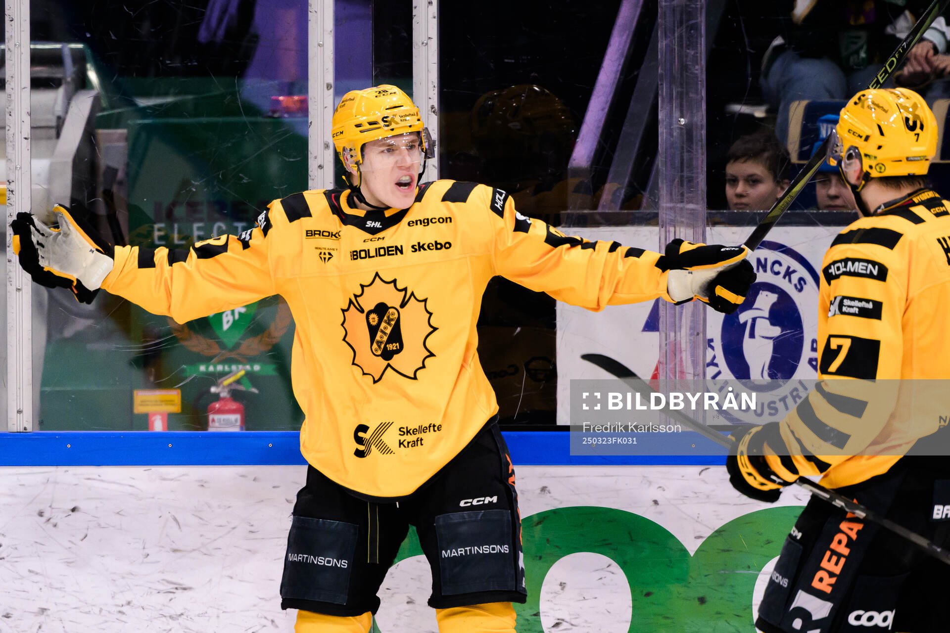 Skellefteås Michael Brandsegg-Nygård jublar