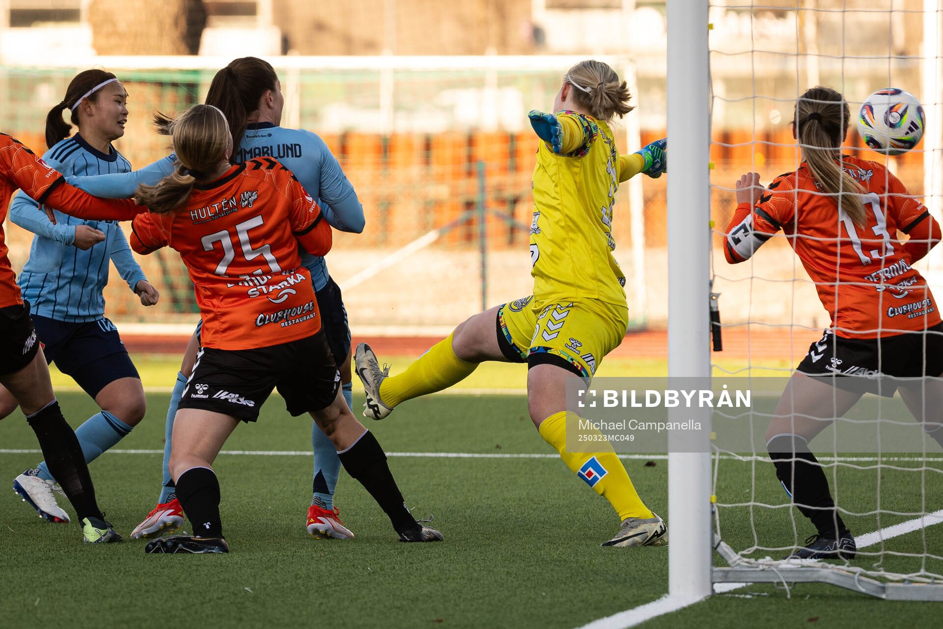 Djurgårdens Pauline Hammarlund gör 2-1