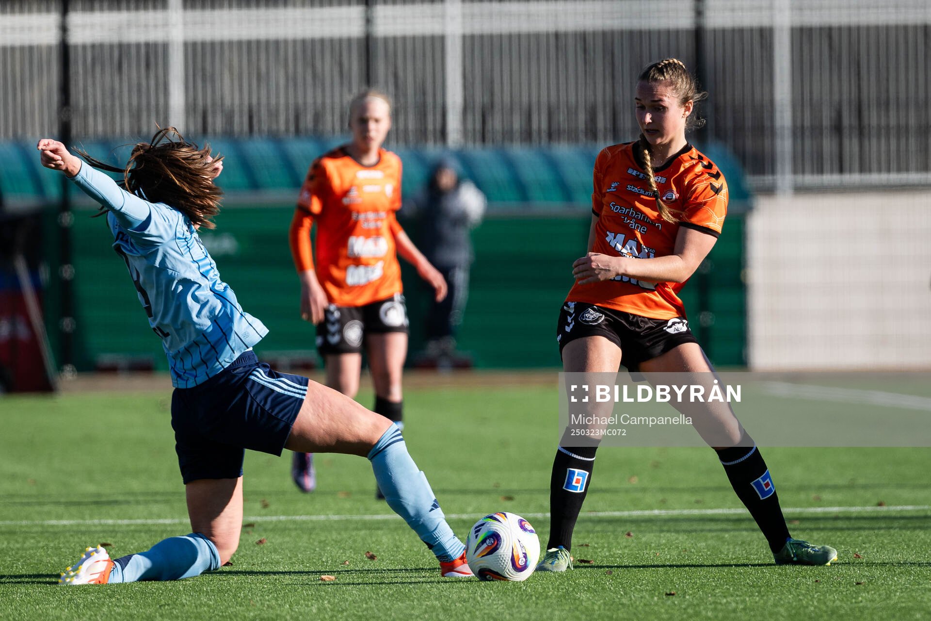 Djurgårdens Elsa Pelgander och Kristianstads Alexandra