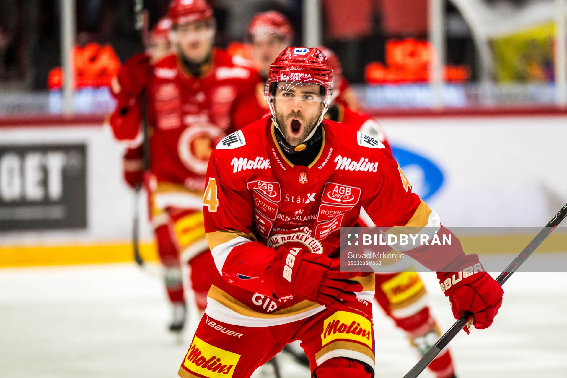 Kalmars Trevor Cosgrove jublar
