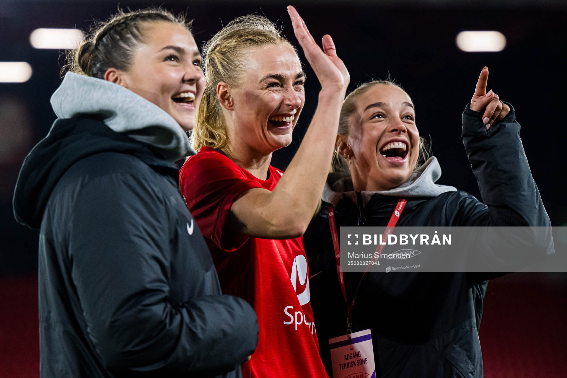 Anna Nerland Aahjem, Mia Authen and Rikke Nygard of Brann