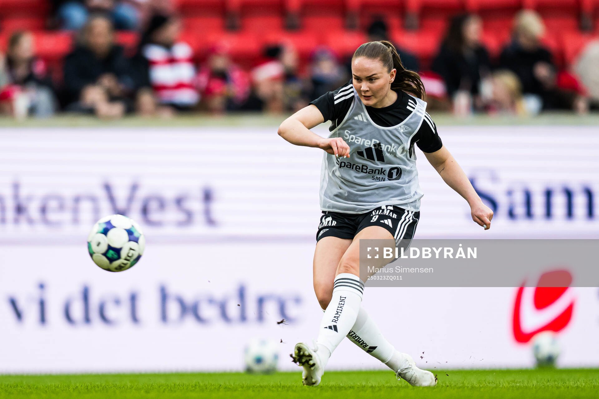 Eivor Ulvund of Rosenborg warms up
