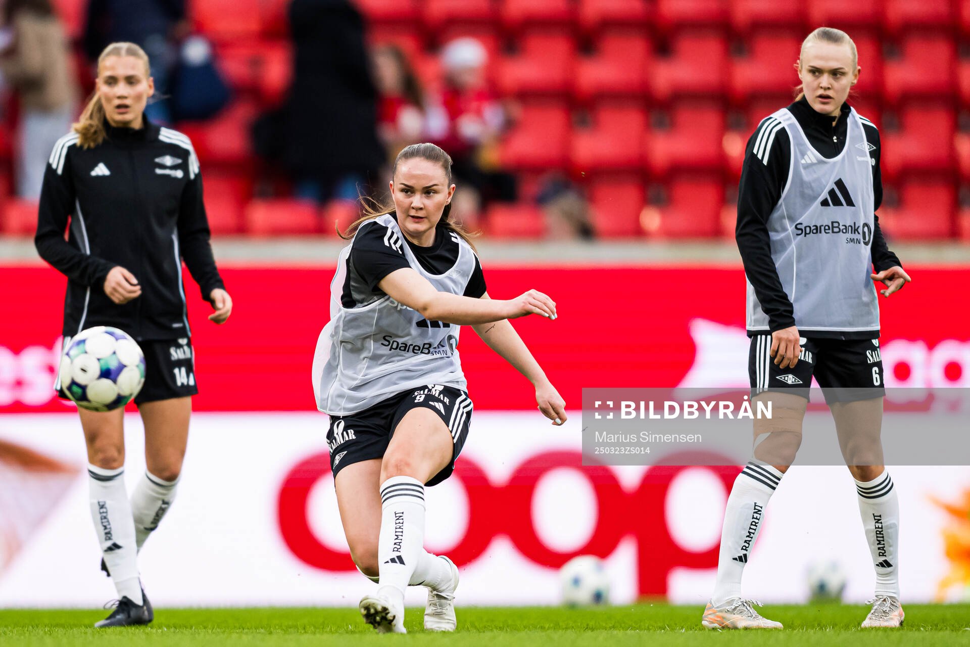 Eivor Ulvund of Rosenborg warms up
