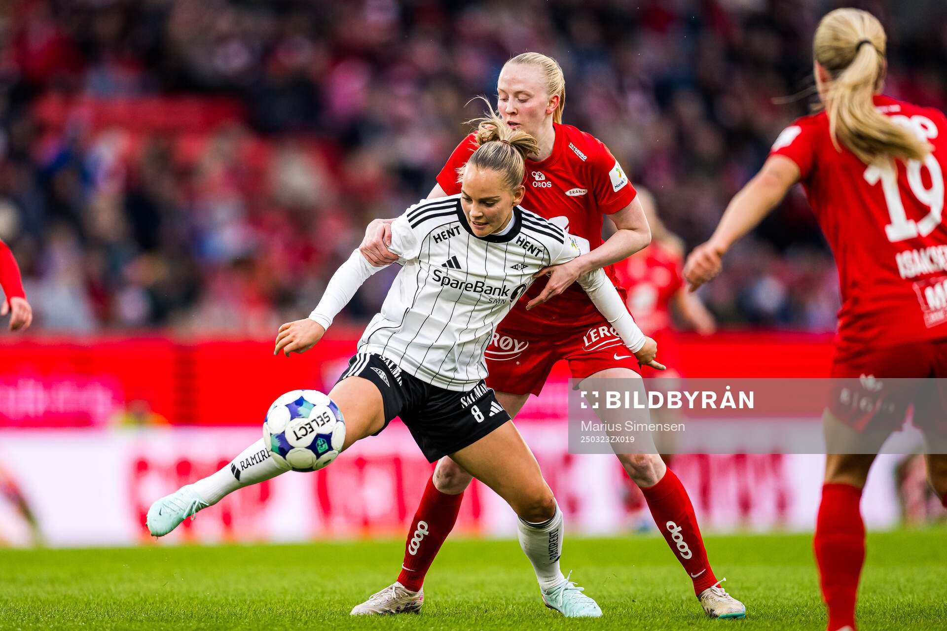 Agnes Birgitta Nyberg of Rosenborg and Tomine Svendheim of Brann during the Toppserien football match between Brann and Rosenborg on March 23, 2025 in Bergen.