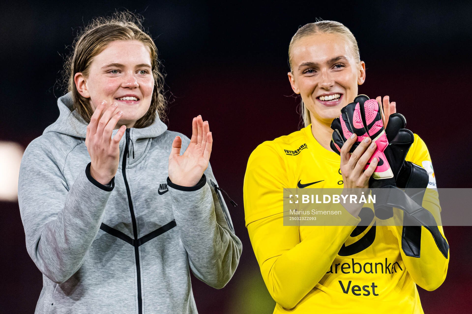 Signe Gaupset and goalkeeper Selma Panengstuen of Brann