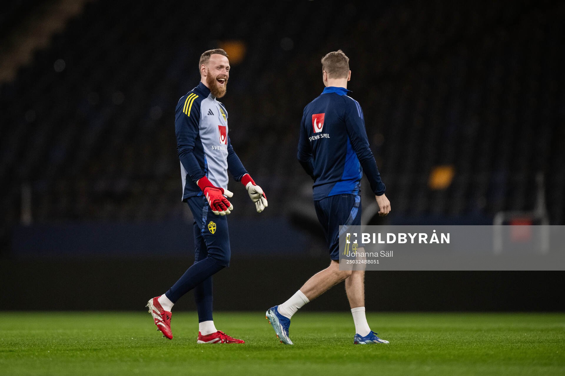Goalkeeper Viktor Johansson and goalkeeper coach Maths