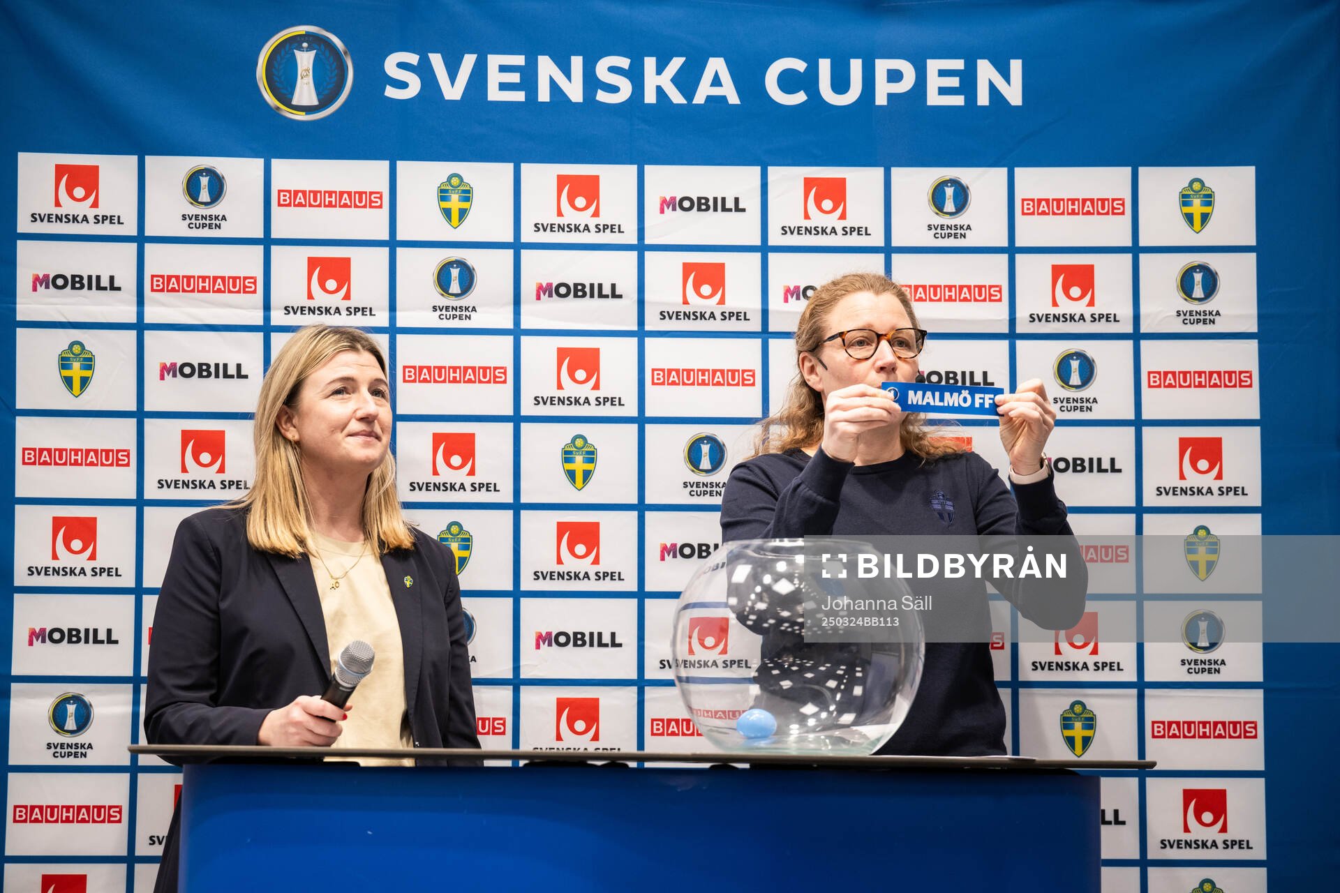 Alexandra William-Olsson och Anna Lögdberg, tävlingschef