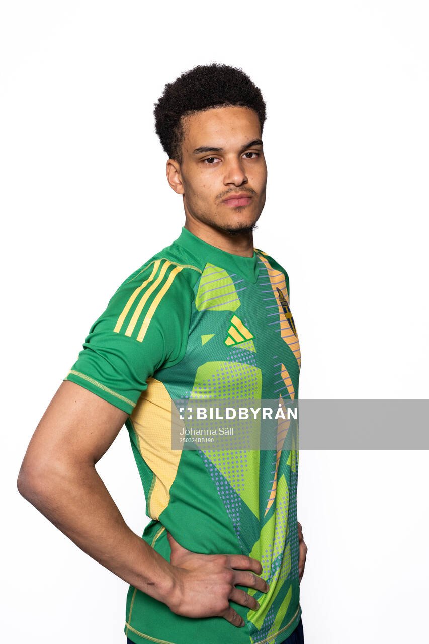 Goalkeeper Oliver Dovin of the Swedish men’s national
