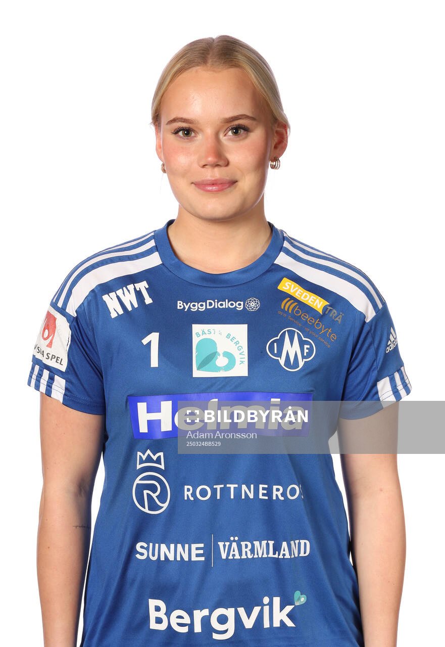 Mallbackens målvakt Wilma Delerud