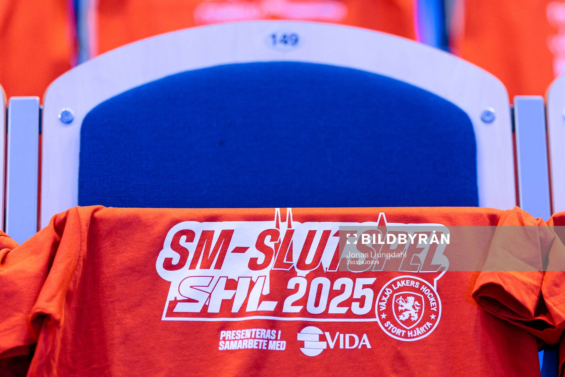 Sittplatser med T-shirts