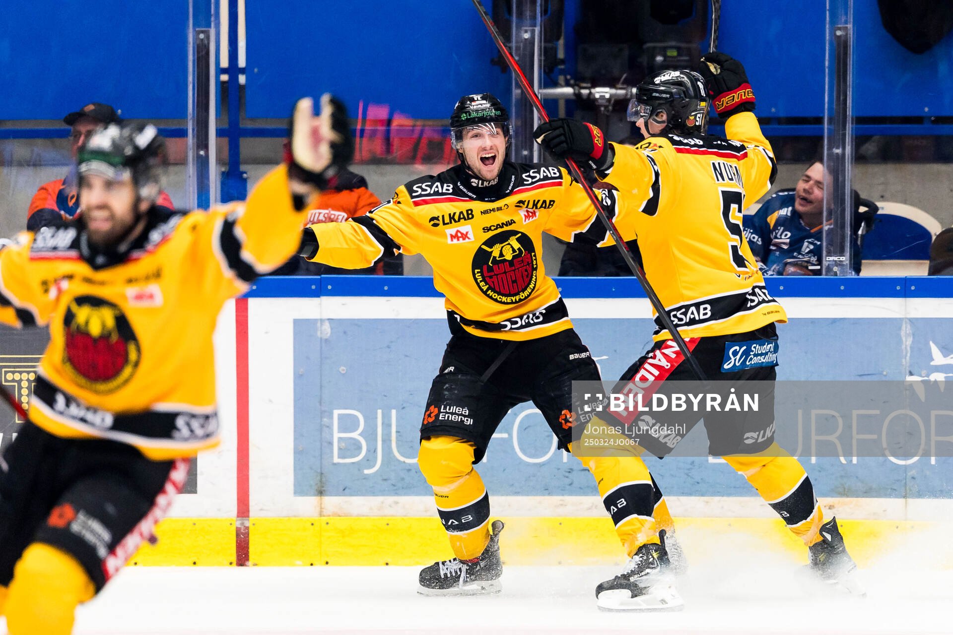 Luleås David Lilja och Markus Nurmi jublar