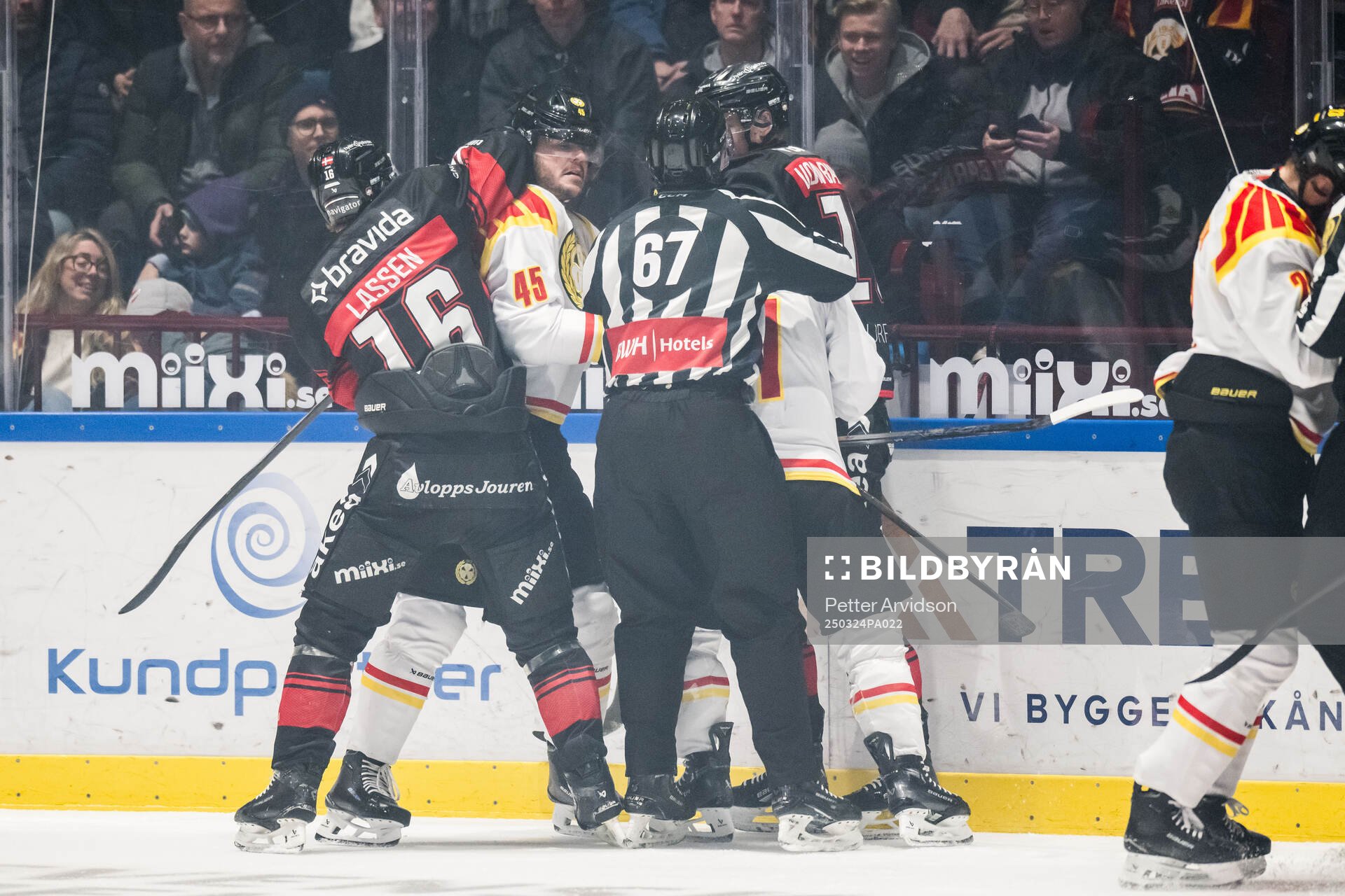 Malmö Redhawks Matias Lassen och Brynäs Charles-Édouard