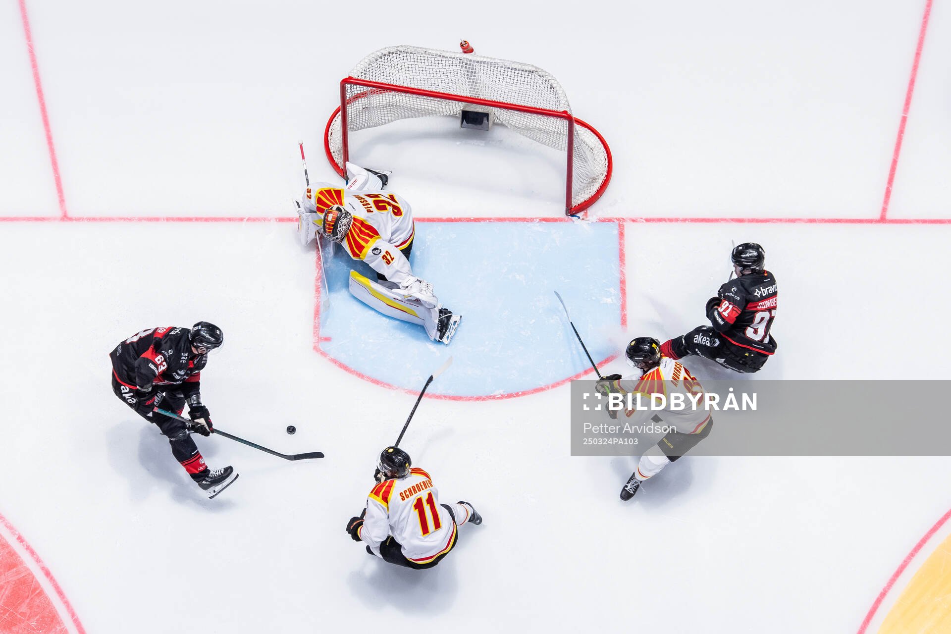 Malmö Redhawks Fredrik Händemark och Axel Sundberg oroar