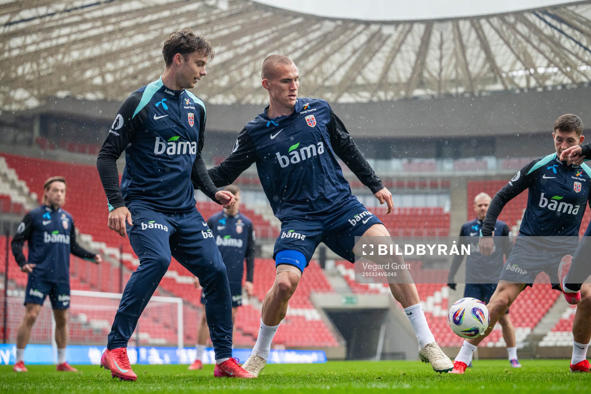 Felix Horn Myhre and Leo Østigård of the Norwegian