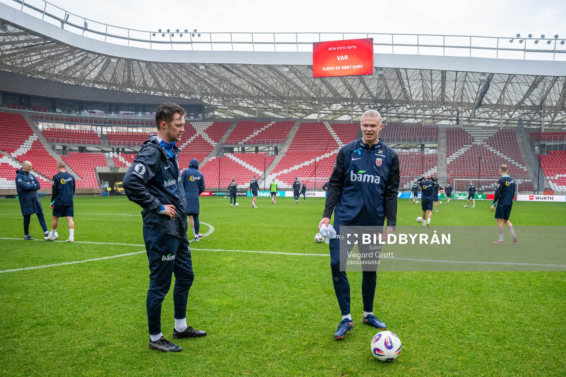 Pål Fjelde, tactical statistician, and Erling Braut