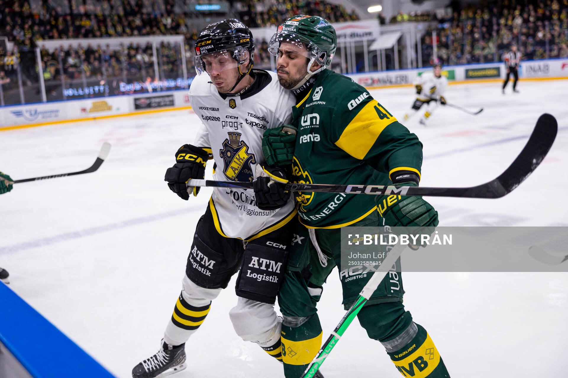 AIKs Simon Åkerström och Björklövens Maxime Fortier