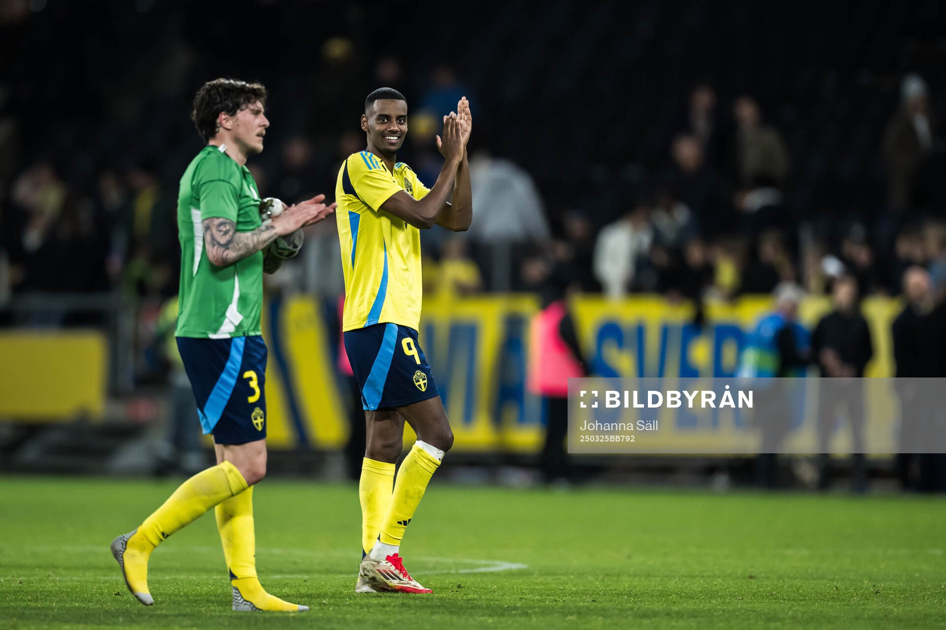 Victor Nilsson Lindelöf and Alexander Isak of Sweden