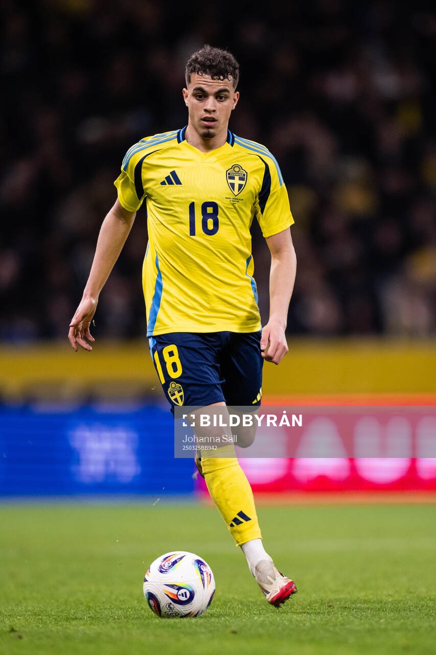 Yasin Ayari of Sweden
